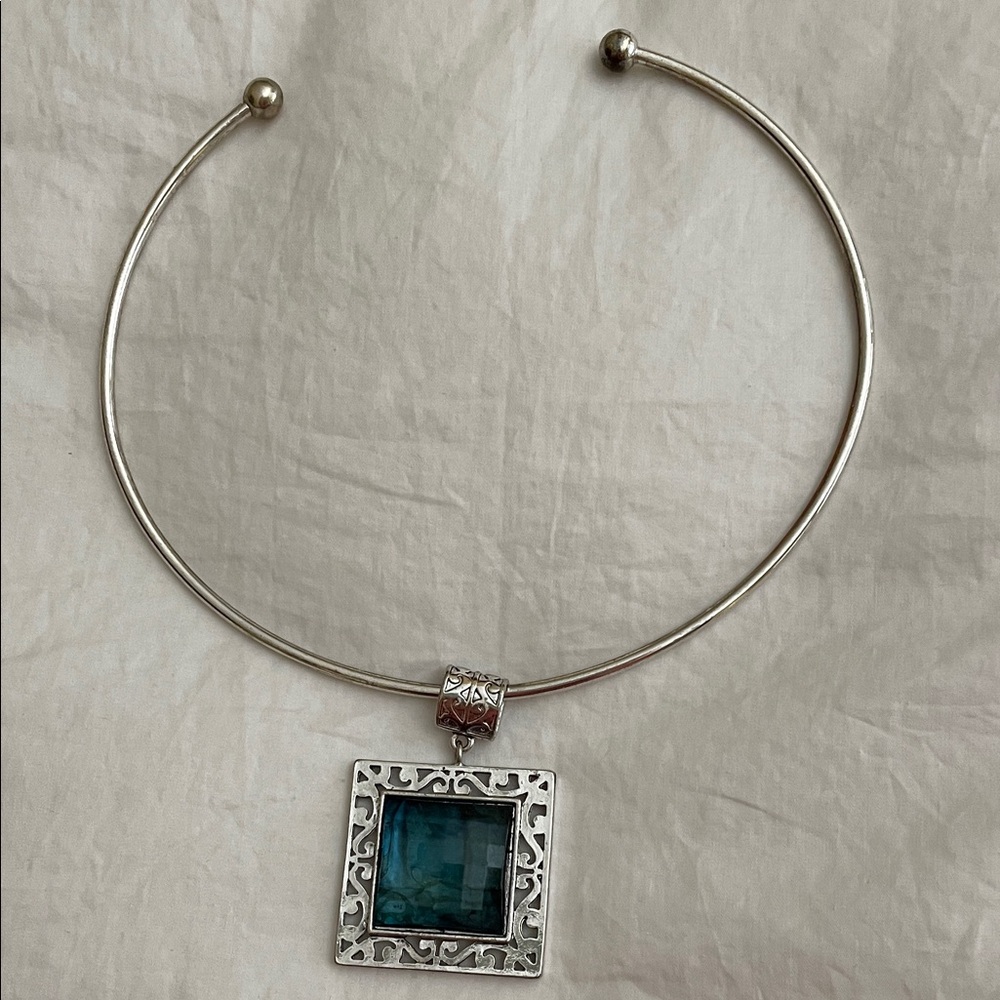 Elegant Silver Necklace with Blue Pendant